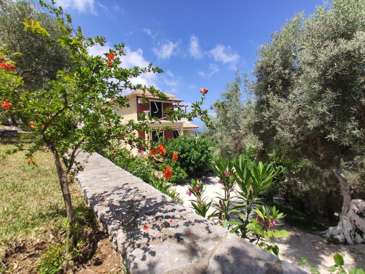 Irida Apartment Apolpaina Exterior photo