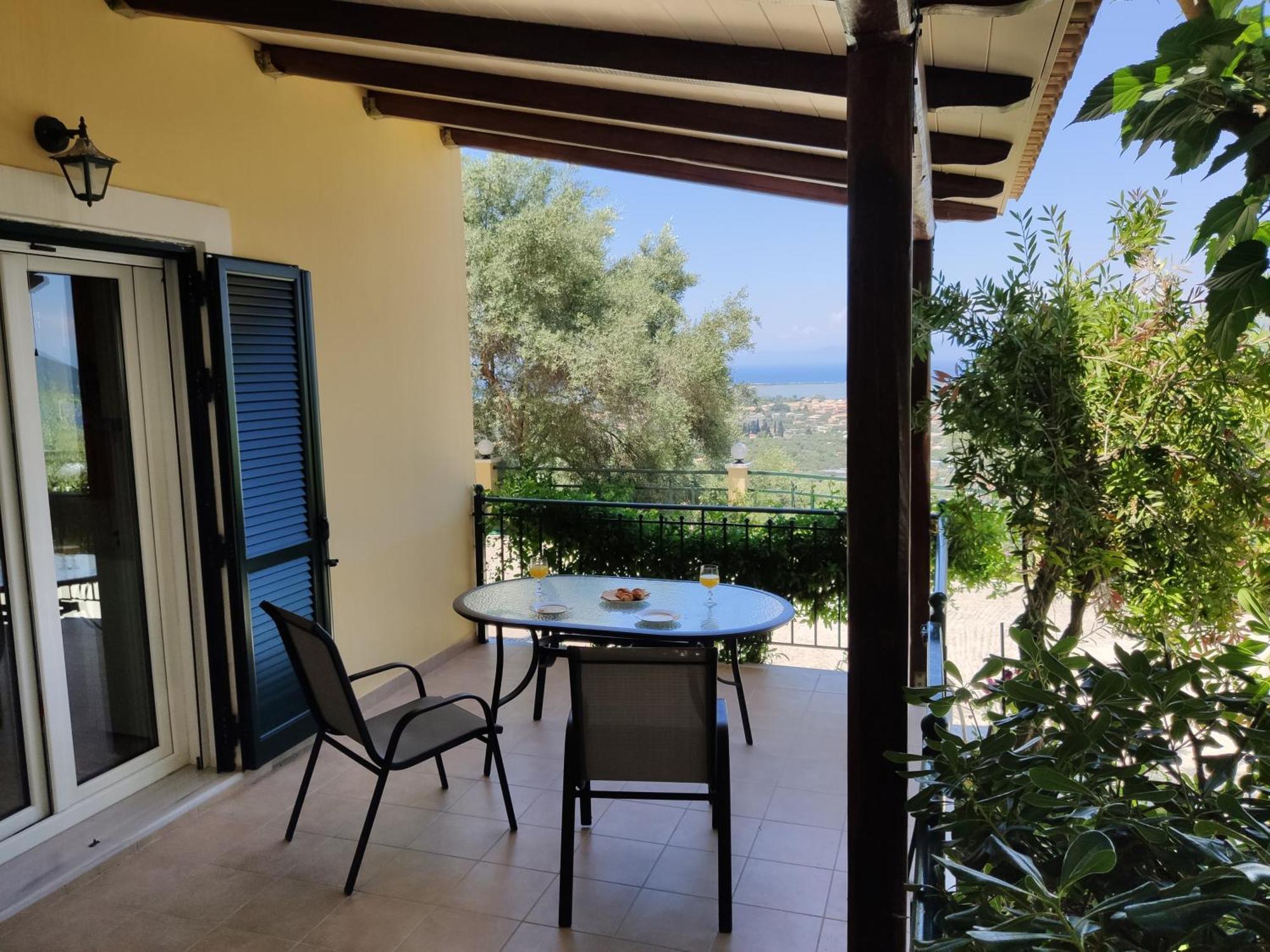 Irida Apartment Apolpaina Room photo